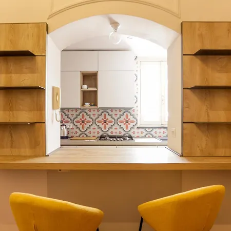 Apartment Via Tommaso Caravita 6