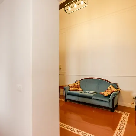 Via Tommaso Caravita 6 Apartment Naples