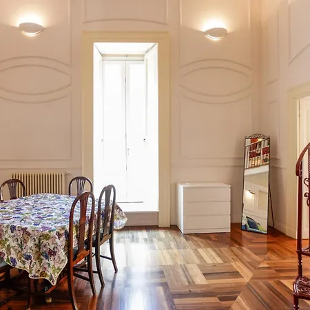Apartment Via Tommaso Caravita 6