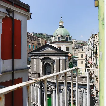 Via Tommaso Caravita 6 Apartment Naples