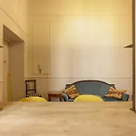 Via Tommaso Caravita 6 Appartement *