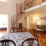 Via Tommaso Caravita 6 Appartement