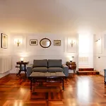 Via Tommaso Caravita 6 Appartement *