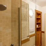Via Tommaso Caravita 6 Appartement *