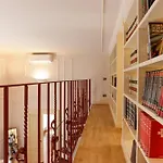 Via Tommaso Caravita 6 Appartement