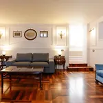 Via Tommaso Caravita 6 Appartement