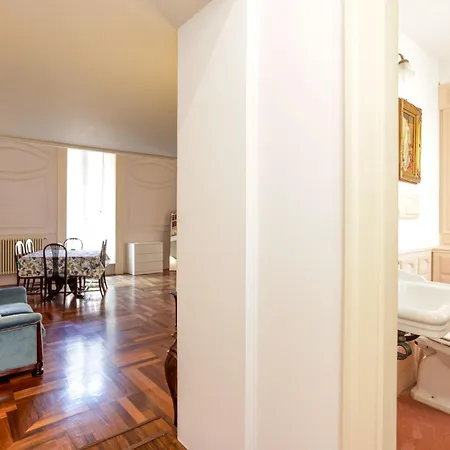 Via Tommaso Caravita 6 Apartmán