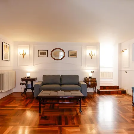 Via Tommaso Caravita 6 Apartmán *