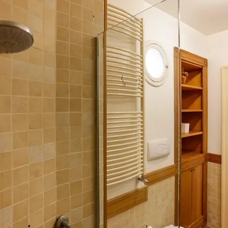 Via Tommaso Caravita 6 Apartmán *